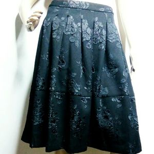 BLACK ROSE ELLE SKIRT